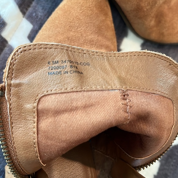 Frye suede Judy zip bootie ankle boots. - Picture 5 of 5